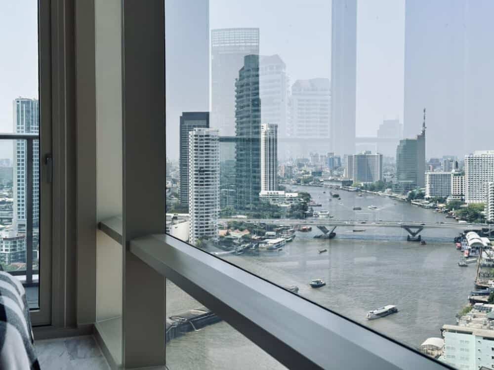 A closer look at Ultra-Luxurious Residences With In-Unit Office Facilities